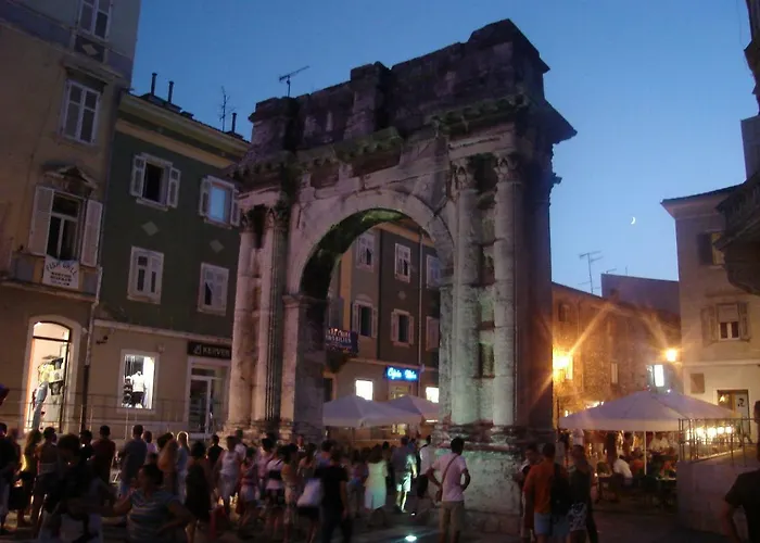 Amfiteatar Franko Pula