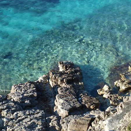 Amfiteatar Franko Apartman *