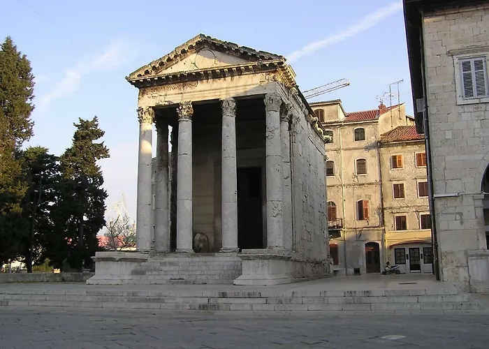 Amfiteatar Franko Pula